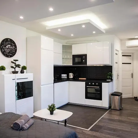 Central Chill Apartman Apartment